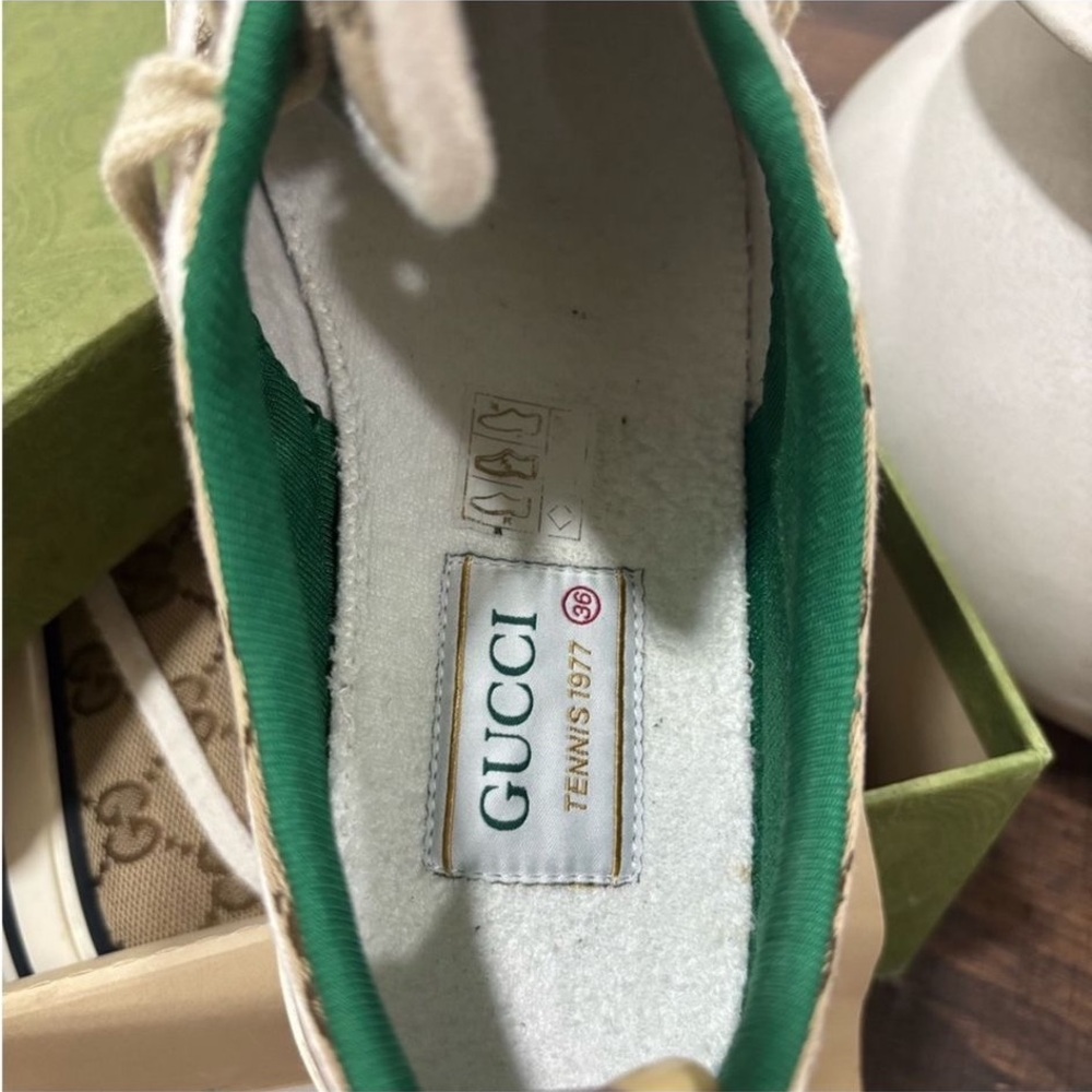 Gucci Women's Tennis 1977 Sneaker - Beige and Green - Picture 6 of 7